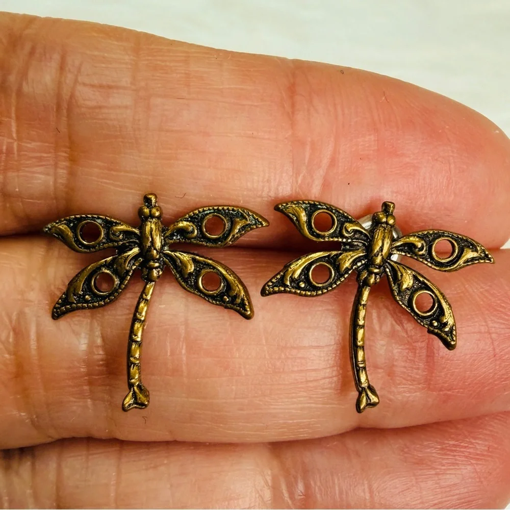 Vintage antique style, aged goldtone Dragonfly Pierced Stud Earrings